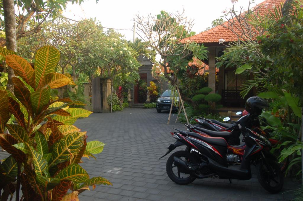 Gunakaya Homestay Sanur  Exterior photo